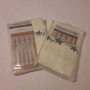 Vintage Country Living Valance &Tier Set